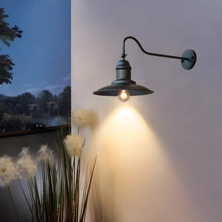 How High Should You Hang Outdoor Wall Lights? 5 Space