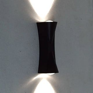 Black Simple Curved Geometric Exterior LED Wall Light Image - 2