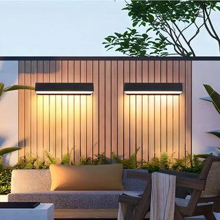 Contemporary Rectangular Black Metal Outdoor Wall Light Zawala Image - 1
