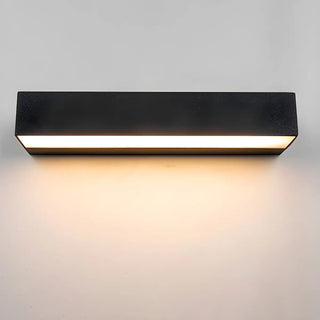 Contemporary Rectangular Black Metal Outdoor Wall Light Zawala Image - 9