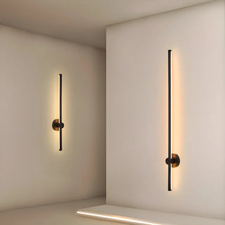 Contemporary Linear Metal LED Black Wall Light Large Image - 1