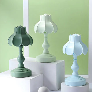 Unique Flower Dome Shape Modern Bedside Table Lamp Zawala Image - 3