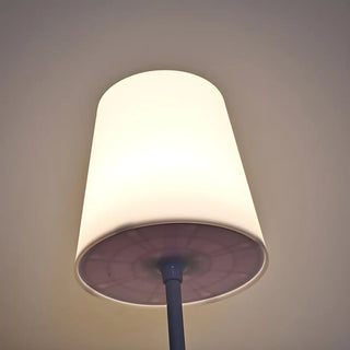 White Elegant Minimalist Wine Glass Shape Table Lamp Zawala Image - 8