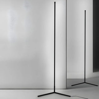 Sleek Minimalist LED Black Linear Metal Floor Lamp Zawala Image - 2