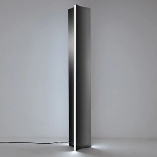 Minimalist Black Metal Standing Stanley Floor Lamp Zawala Image - 9