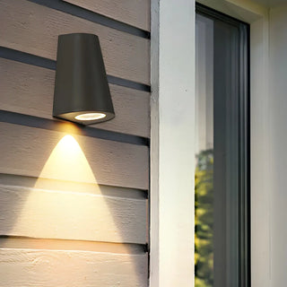 Black Modern Cone Metal Exterior LED Wall Light Zawala Image - 4