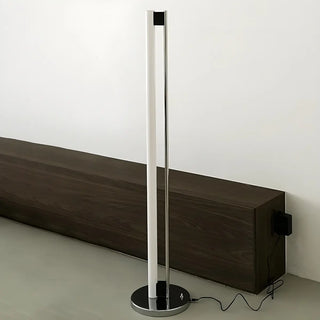 Minimalist Linear Silver Finish LED Metal Floor Lamp Zawala Image - 2