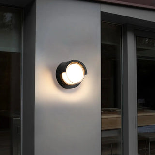 Simple Rectangular Plexiglas Outdoor Wall Light Black Image - 2