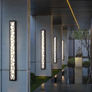 Modern Geometric Black Outdoor Wall Sconce Zawala Image - 1