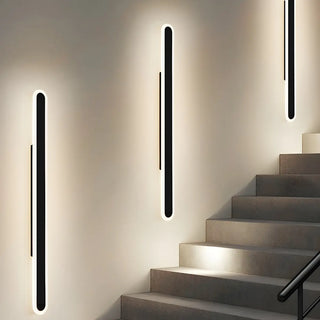 Minimalist Vertical Black Acrylic Exterior Wall Light Zawala Image - 5