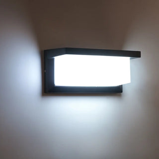Modern Rectangular LED Outdoor Wall Light Zawala Image - 10