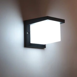 Modern Rectangular LED Outdoor Wall Light Zawala Image - 5