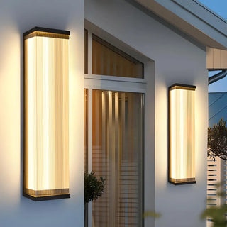 Waterproof Modern Rectangular Metal Outdoor Wall Light Zawala Image - 1