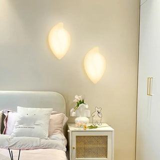 Modern Organic White Leaf-Shaped LED Wall Sconce Zawala Image - 2