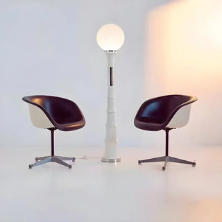White Modern Geometric Globe Metal LED Floor Lamp Zawala Image - 8