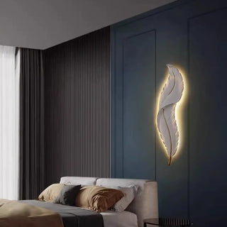 Elegant Feather White Metal LED Wall Sconce Zawala Image - 2