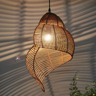 Natural Dining Room Rattan Conch Shaped Pendant Light Zawala Image - 2