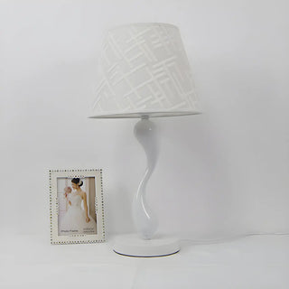 Simple Nordic White Fabric Curved Metal Base Table Lamp Zawala Image - 6