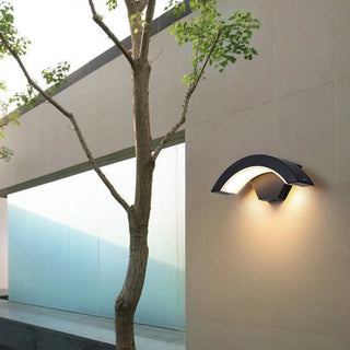 Outdoor Black Curved Arch Waterproof Wall Sconce Zawala Image - 4