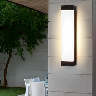 Waterproof Vertical Metal LED Outdoor Wall Sconce Zawala Image - 1