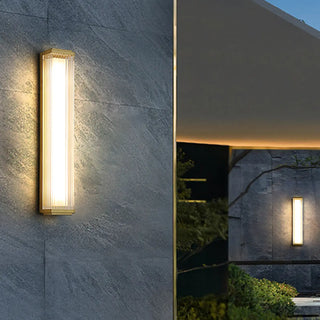 Outdoor Waterproof Ribbed Gold Vertical Wall Sconce Zawala Image - 6