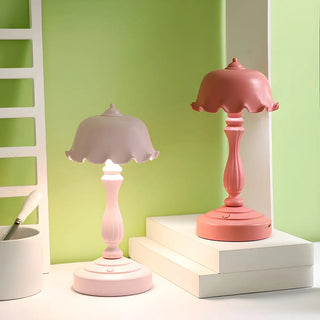 Elegant Simple Flower Resin Bedroom LED Table Lamp Zawala Image - 3