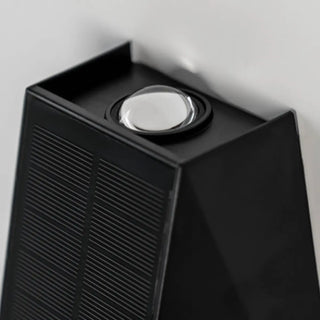 Simple Black Angular Metal Outdoor Solar Wall Light Zawala Image - 12