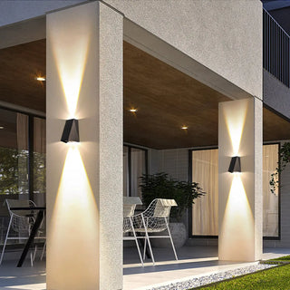 Simple Black Angular Metal Outdoor Solar Wall Light Zawala Image - 2