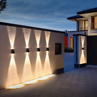 Simple Black Angular Metal Outdoor Solar Wall Light Zawala Image - 3