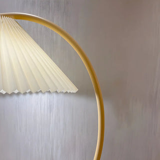 ZOWALA - Simple White Curved Pleated Floor Lamp Image - 10