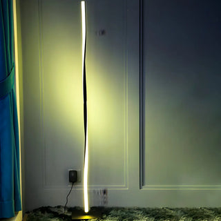 Stylish Linear Twisted LED Color-Changing Floor Lamp Zawala Image - 3
