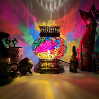 ZOWALA - Traditional Bronze Glass Lantern Table Lamp Image - 3